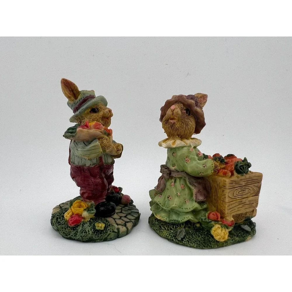 Vtg Girl Bunny Picking out Carrots & Rabbit‎ Picking Easter Egg Bouquet Figurine